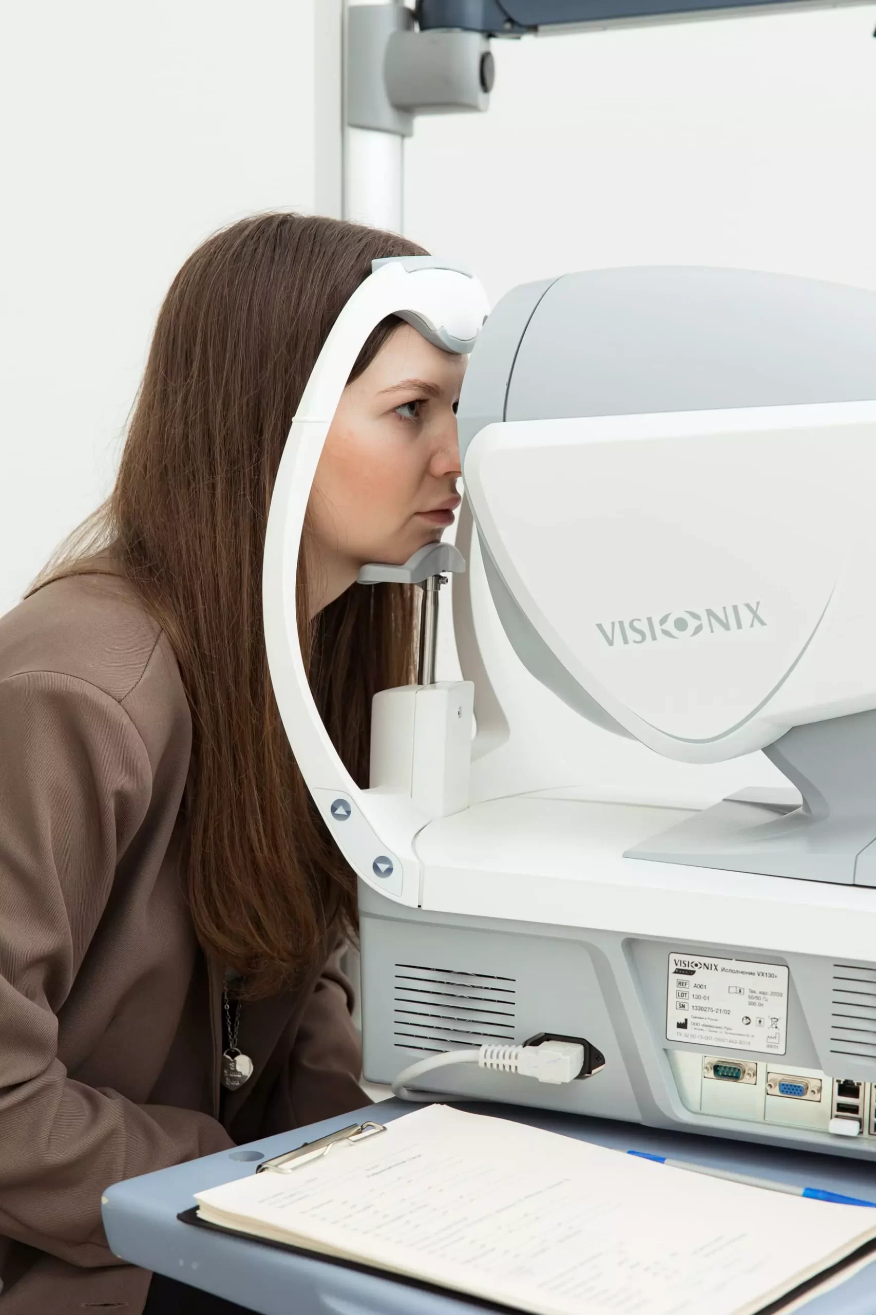Как врачи определяют остроту зрения?